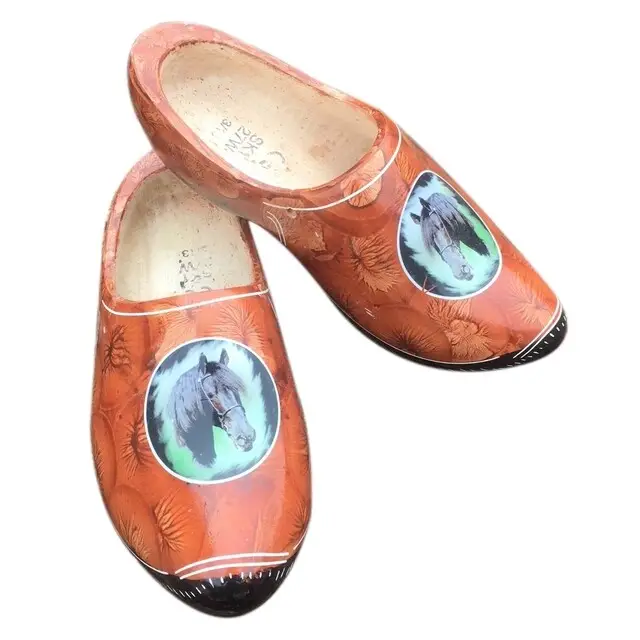 Scherjon Kapklompen Bruin met Fries Paard Maat 42 Trendy